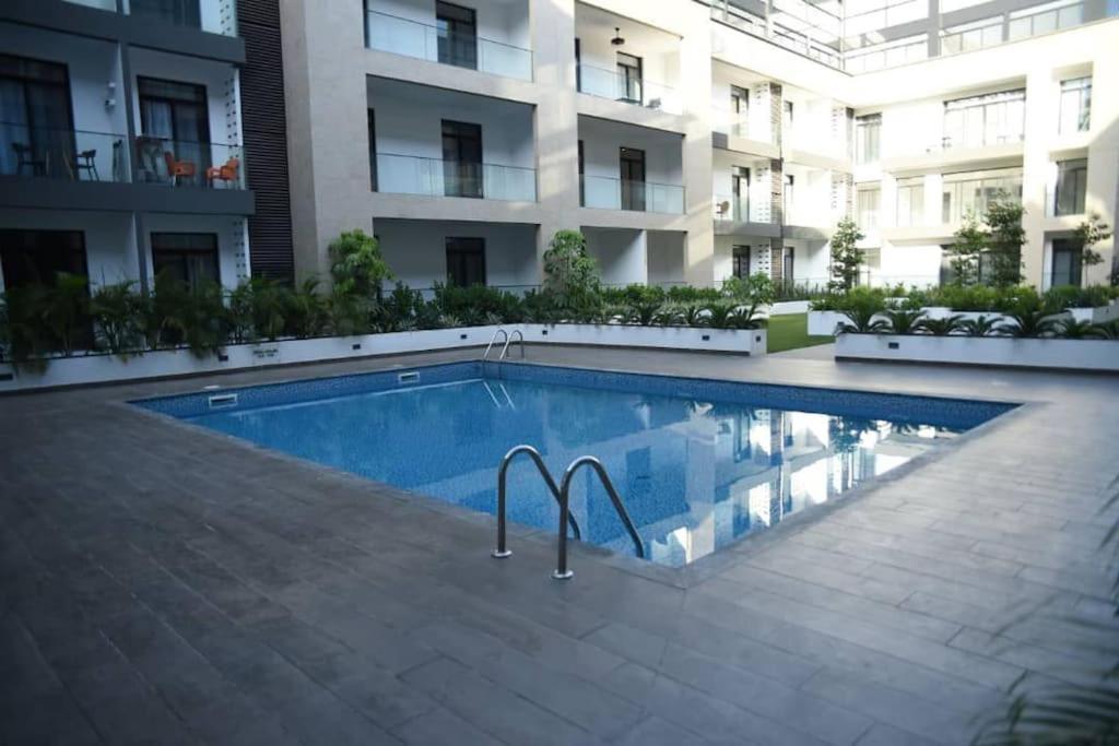 Pool View Apartment @Embassy Gardens อักกรา ภายนอก รูปภาพ